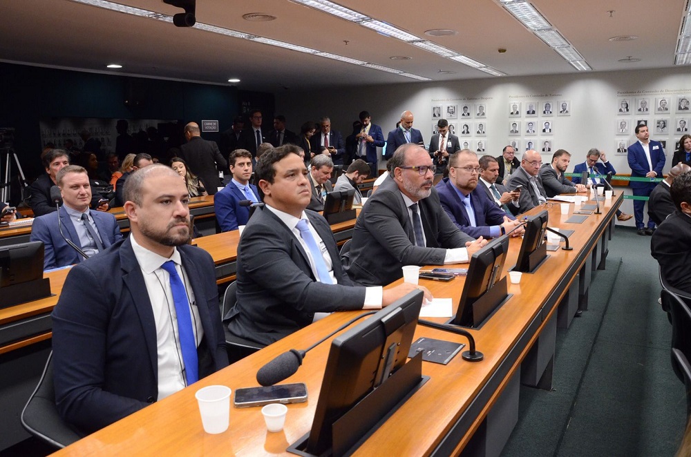 Associação Paraibana de Energia Solar contesta alegações da Aneel e do ONS em audiência na Câmara, em Brasília