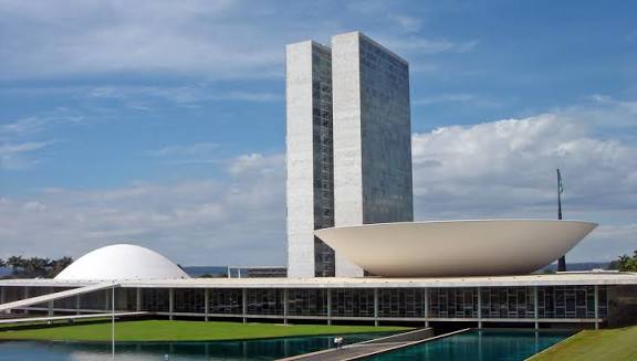MP 1300: Produtores de energia solar aliviados com aprovação sem trechos danosos