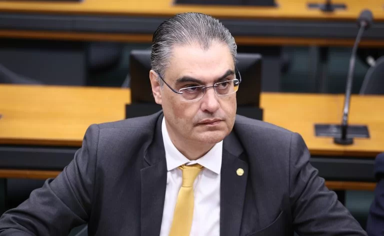 Deputado Lafayette pede explicações da Aneel sobre cortes na geração distribuída