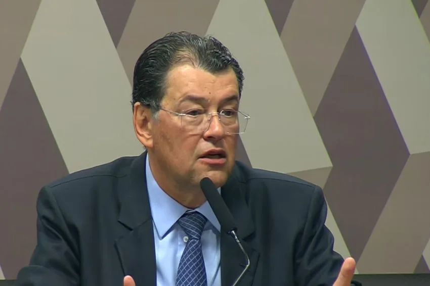 MP 1304 isenta microgeração local e prevê cobrança na minigeração e autoconsumo remoto