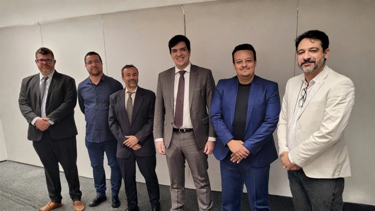 FMGD se reúne com Governo de Minas em defesa da liberdade energética