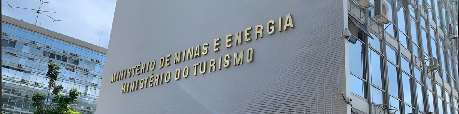 MME abre Consulta Pública para regulamentar acesso à rede de transmissão: entenda as novas Temporadas de Acesso MME abre Consulta Pública para regulamentar acesso à rede de transmissão: entenda as novas Temporadas de Acesso