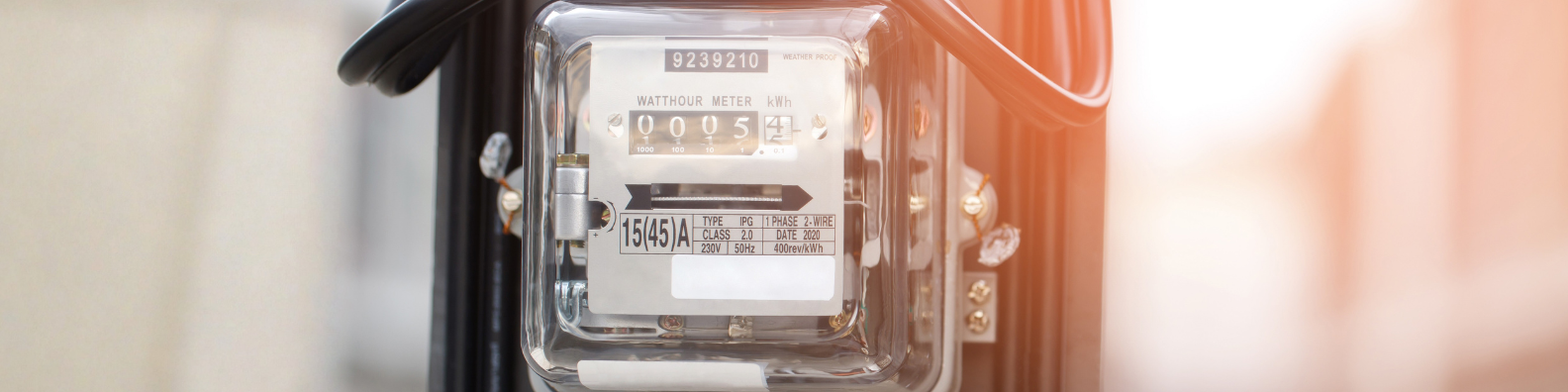 Super Quarta de Reajustes na Conta de Luz: Por Que Pagamos Mais e Como a Energia Solar Oferece Liberdade?