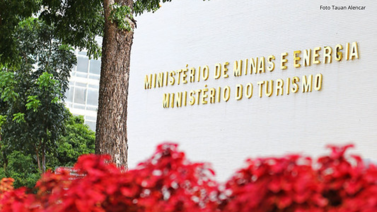 MME publica regras das Temporadas de Acesso e muda fila de conexão à rede elétrica no Brasil